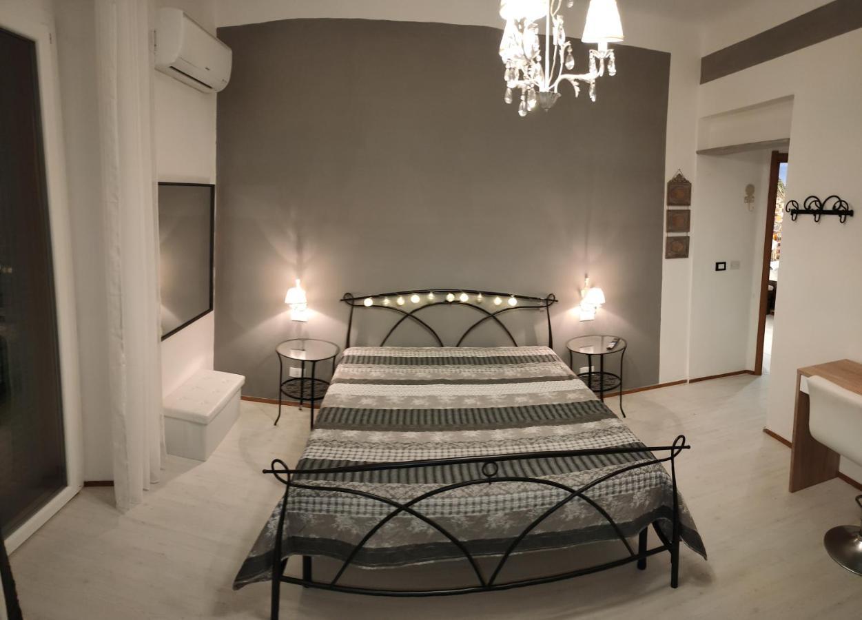 La Tana Della Volpe Hotel La Spezia Luaran gambar
